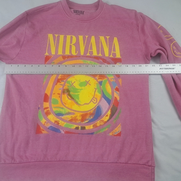 Urban Outfitters x Nirvana Smile Overdyed Oversize Crew Neck Sweatshirt Pink M - Picture 9 of 11